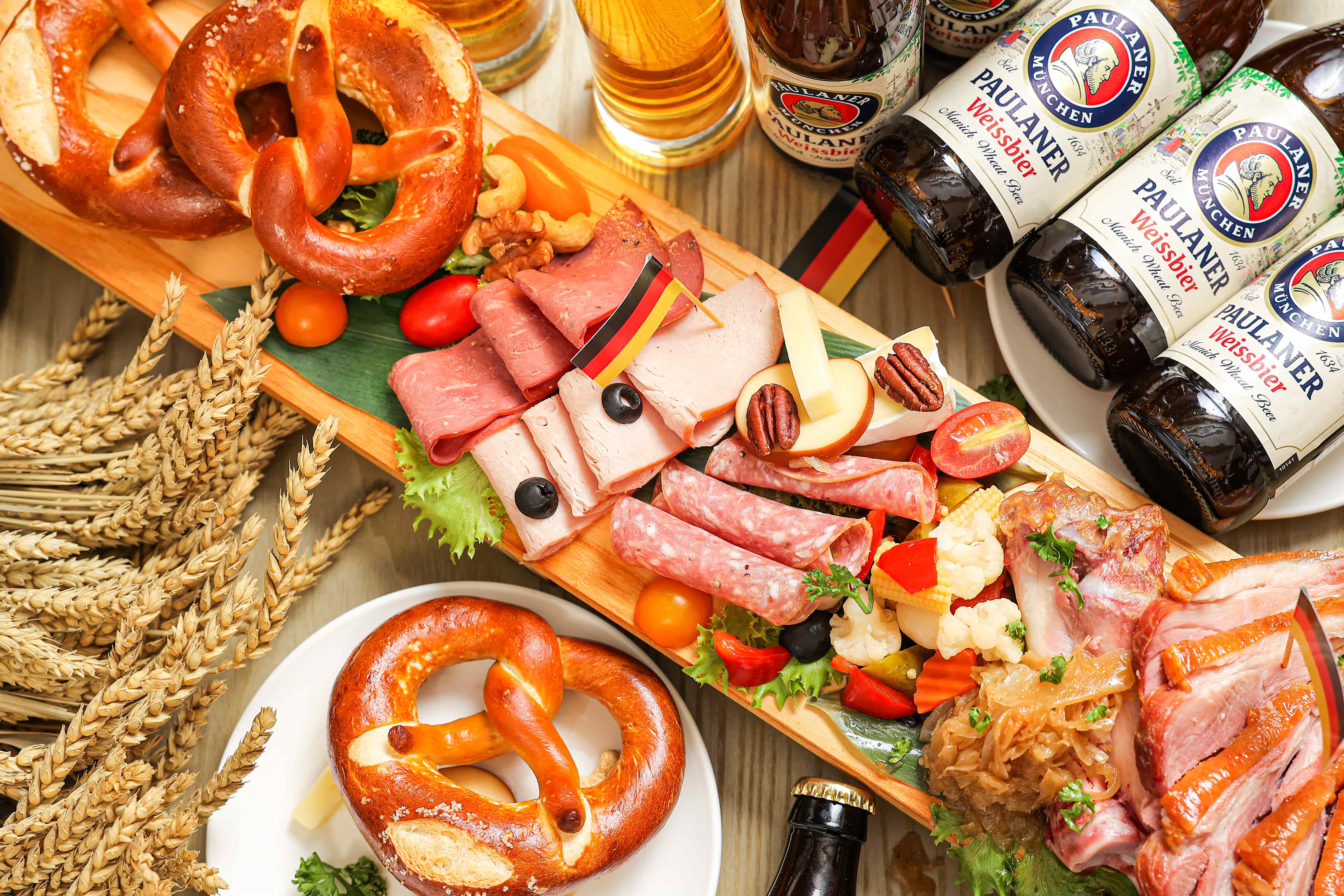 Cold Cut & Meat Sharing Platter for Four Including German Pork Knuckle, Roasted Chicken and more