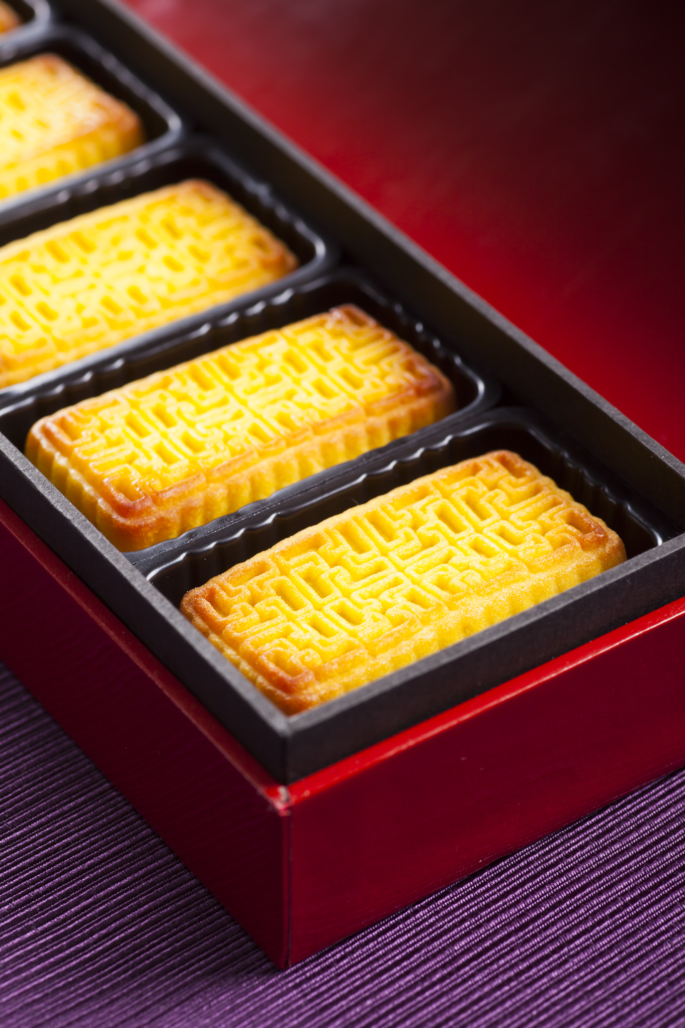 Regent Mini Assorted Flavour Mooncakes – Regent Hong Kong